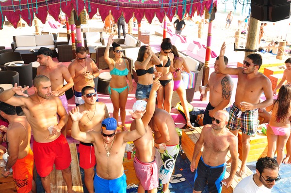 Champagne Showers @ Edde Sands
